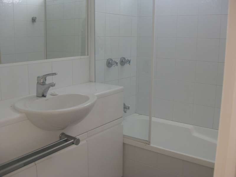 25/77 Marine Parade, Redcliffe QLD 4020