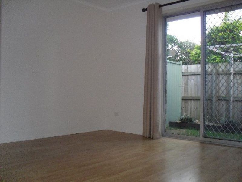 2/15 Martens Street, Mount Warren Park QLD 4207