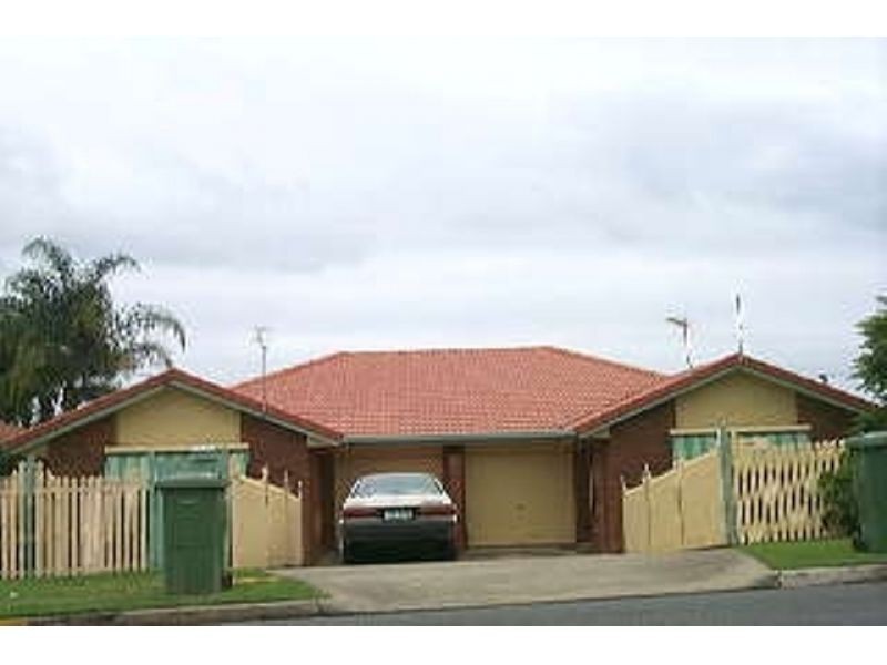 2/25 Binstead Drive, Southport QLD 4215