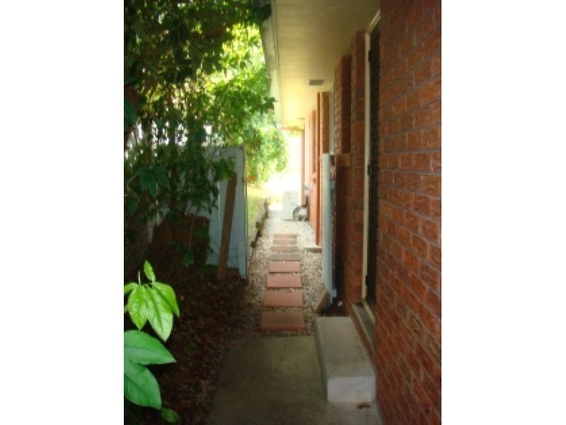 2/25 Binstead Drive, Southport QLD 4215