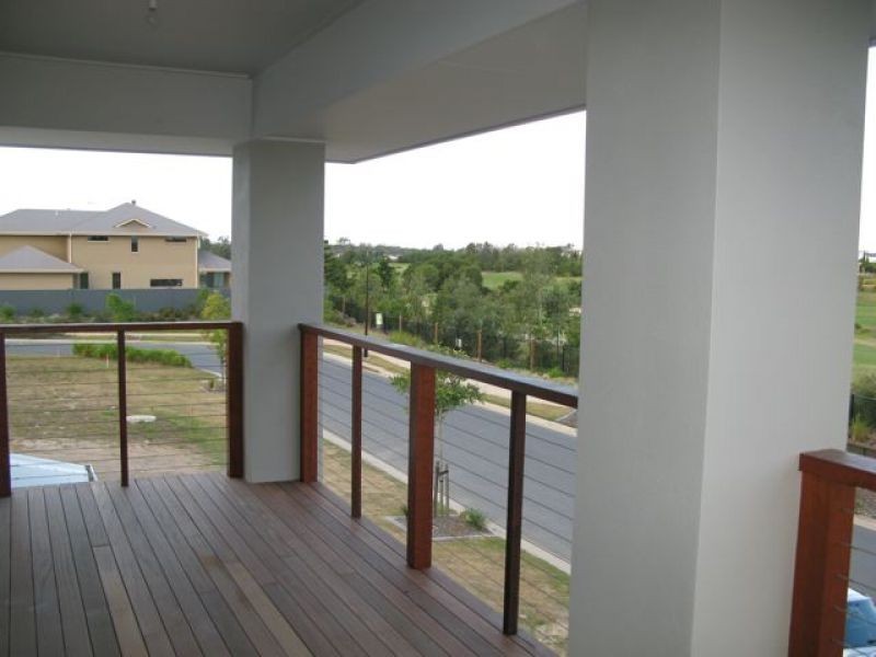 42 Nicklaus Parade, North Lakes QLD 4509