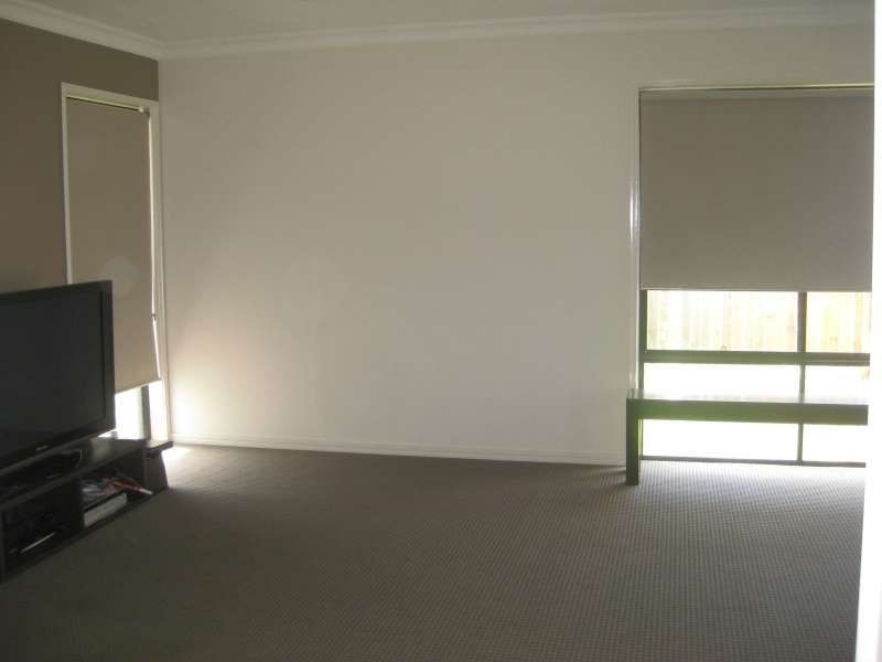 42 Nicklaus Parade, North Lakes QLD 4509