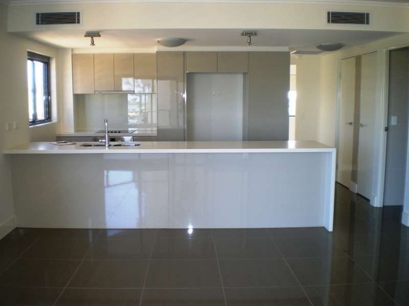 10/508 Marine Parade, Biggera Waters QLD 4216