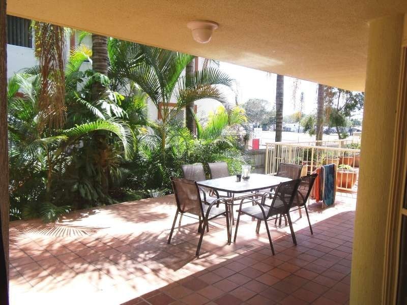 2/146 Marine Parade, Southport QLD 4215