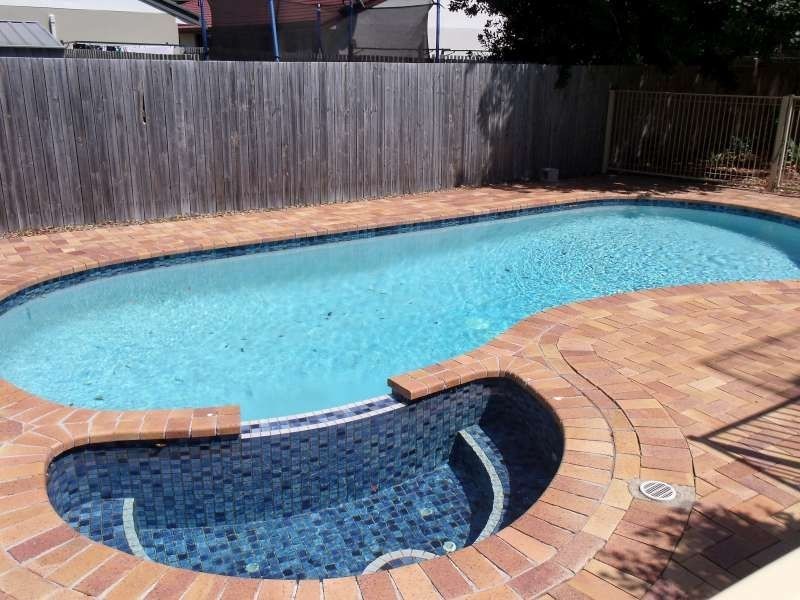 2/146 Marine Parade, Southport QLD 4215