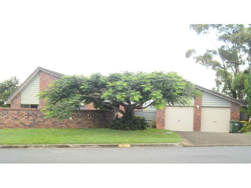 32 Binalong Drive, Ashmore QLD 4214