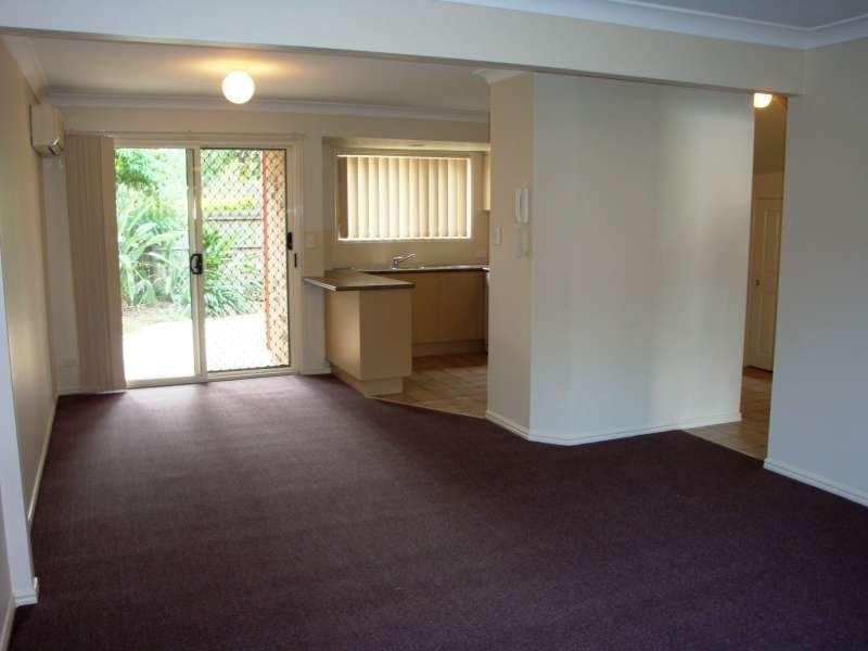 2/96 Formby Street, Calamvale QLD 4116