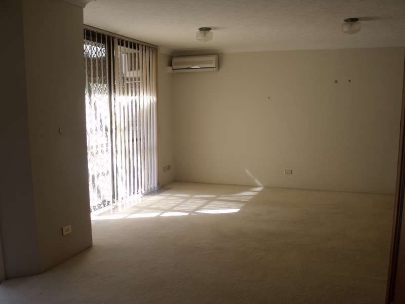 5/51 Bauer Street, Southport QLD 4215