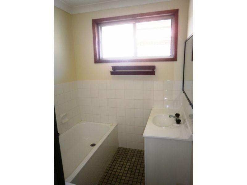 2/1 Water Street, Southport QLD 4215