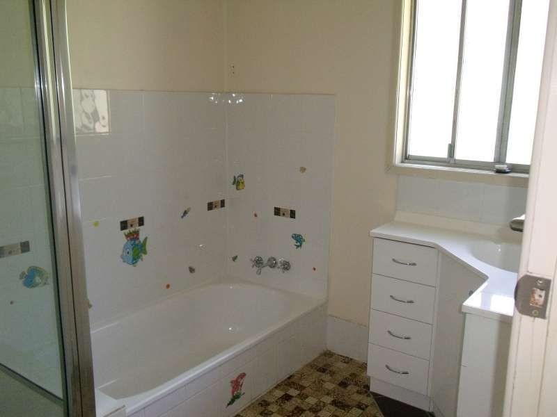 12 Cleves Street, Beenleigh QLD 4207