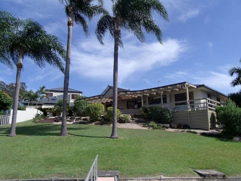 3 De Haviland Avenue, Benowa QLD 4217