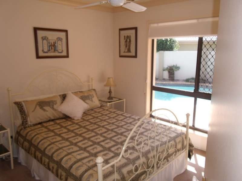 3 De Haviland Avenue, Benowa QLD 4217