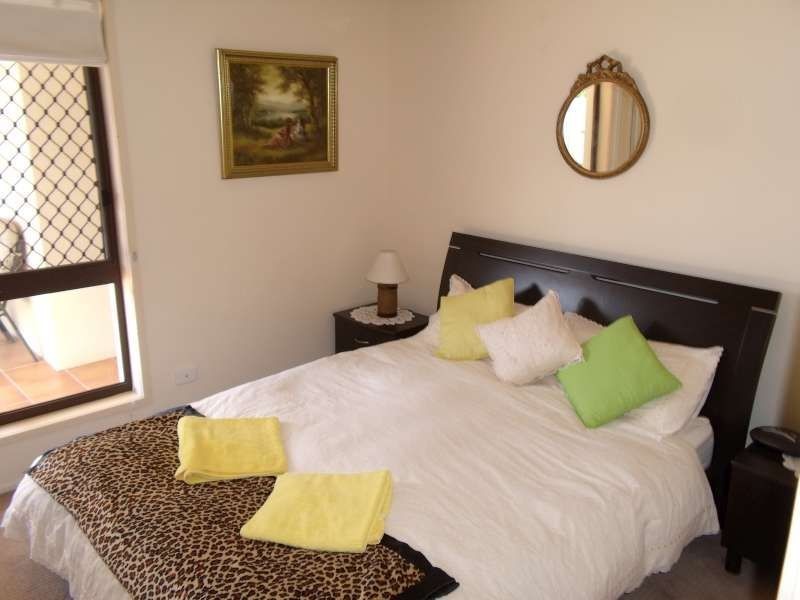 3 De Haviland Avenue, Benowa QLD 4217