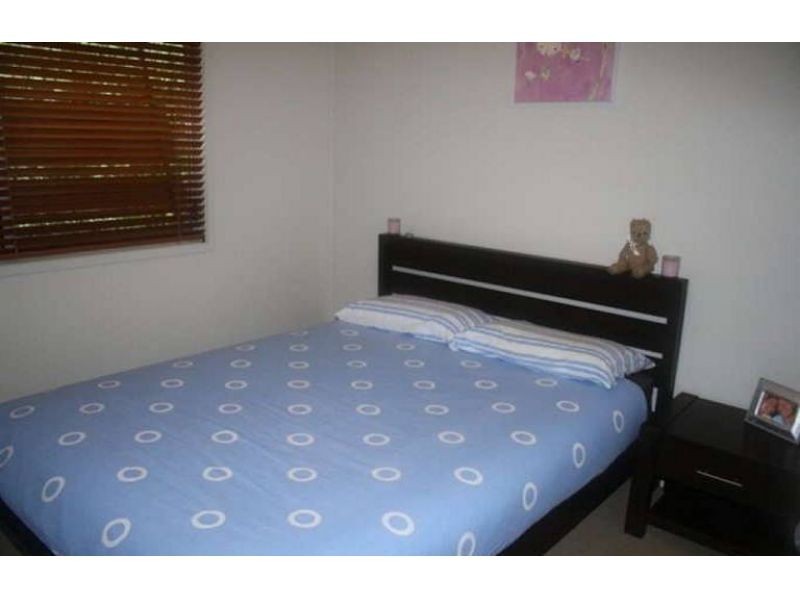 2/118 Railway Parade, Norman Park QLD 4170