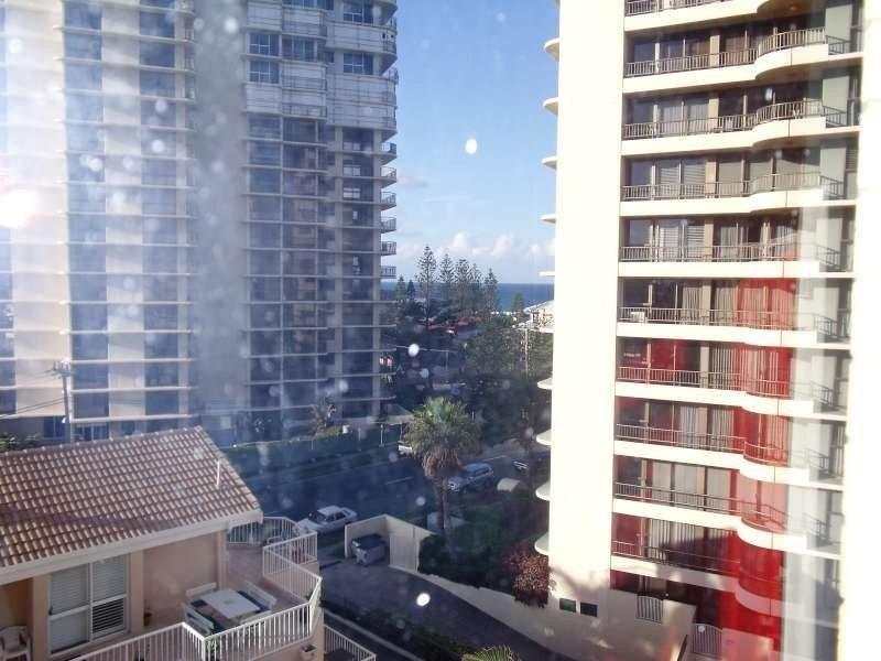 20/15 Pacific Street, Main Beach QLD 4217