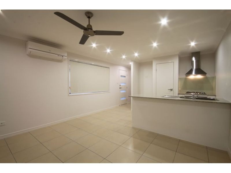2/6 Adam Court, Kallangur QLD 4503