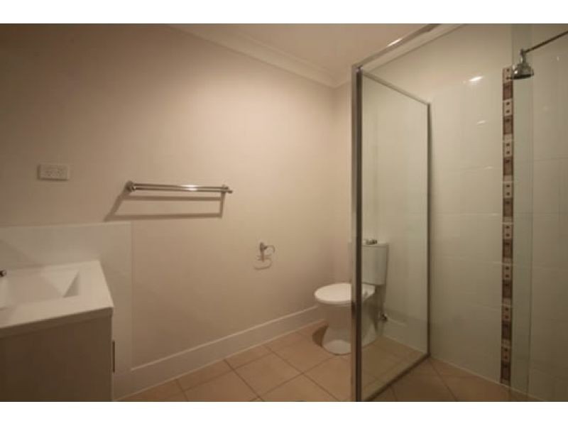 2/6 Adam Court, Kallangur QLD 4503