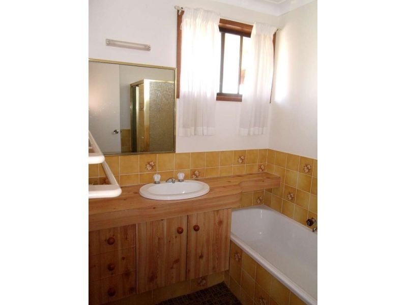 3, 28 Margaret Street, Southport QLD 4215