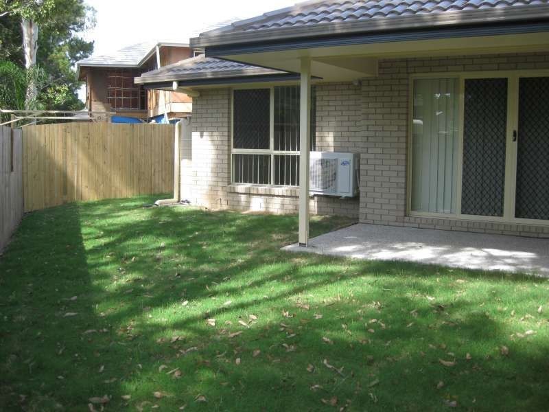2, 21 Adam Court, Kallangur QLD 4503