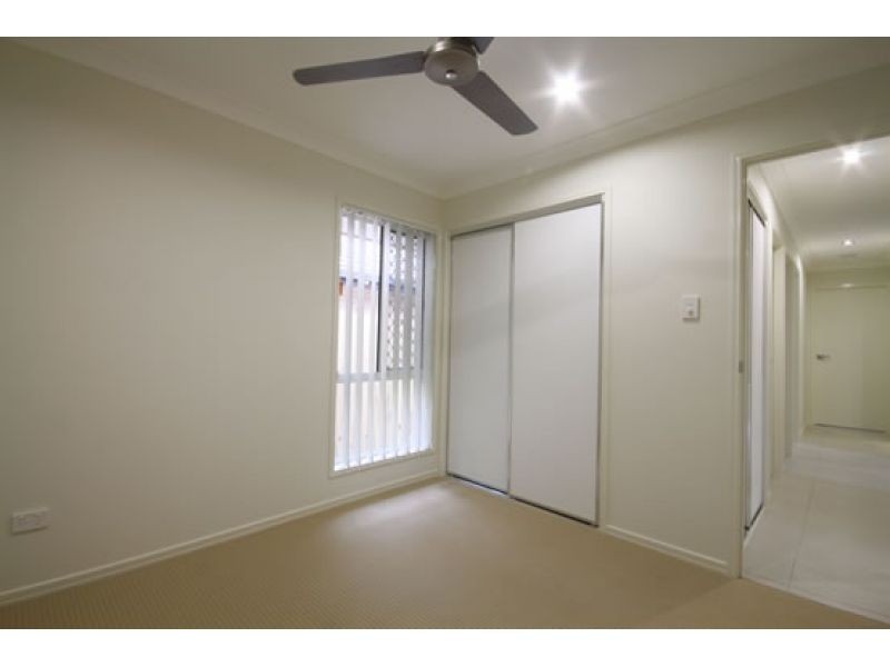 1/8 Gabrielle Court, Kallangur QLD 4503