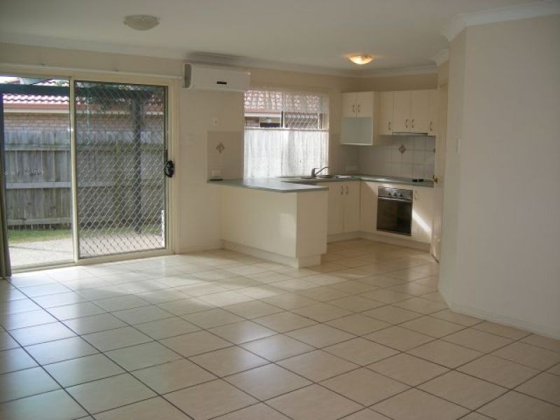 7 Kings Row, Edens Landing QLD 4207