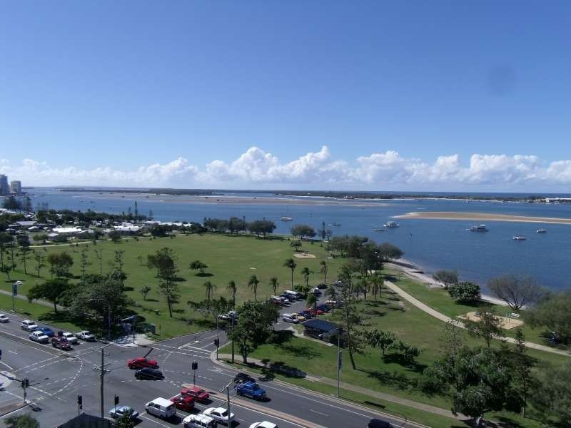 11A/114 Marine Parade, Southport QLD 4215