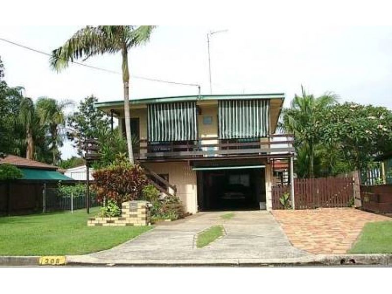 308 Government Road, Labrador QLD 4215