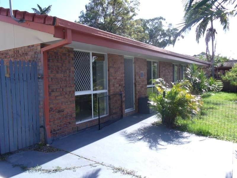 27 Enid Street, Southport QLD 4215