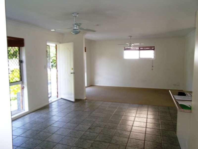 27 Enid Street, Southport QLD 4215