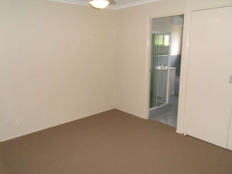 27 Enid Street, Southport QLD 4215