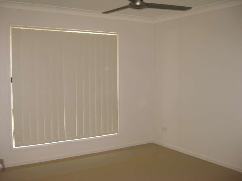 1/2 Homeland Crescent, Warner QLD 4500