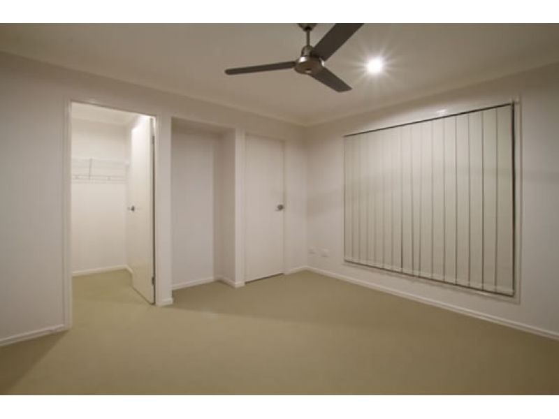 1/2 Homeland Crescent, Warner QLD 4500