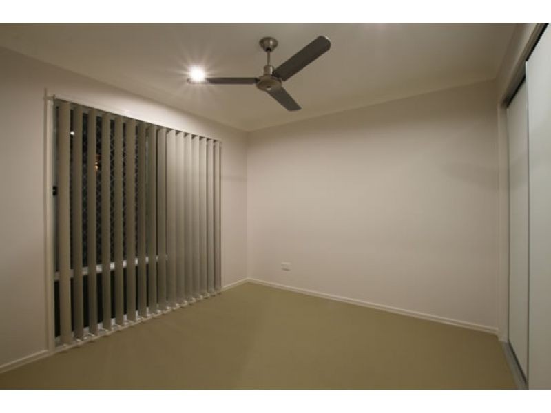 1/2 Homeland Crescent, Warner QLD 4500