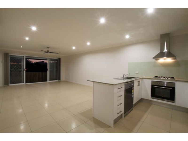 1/2 Homeland Crescent, Warner QLD 4500