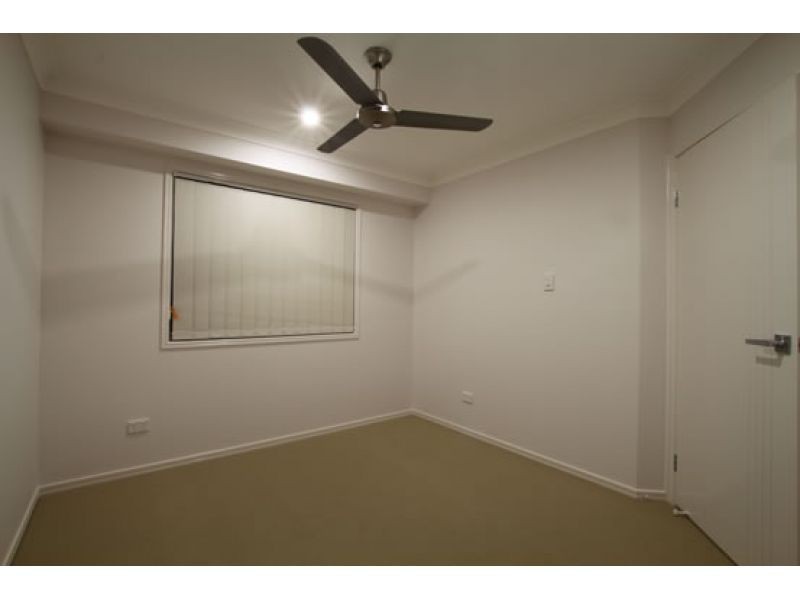 2/2 Homeland Crescent, Warner QLD 4500