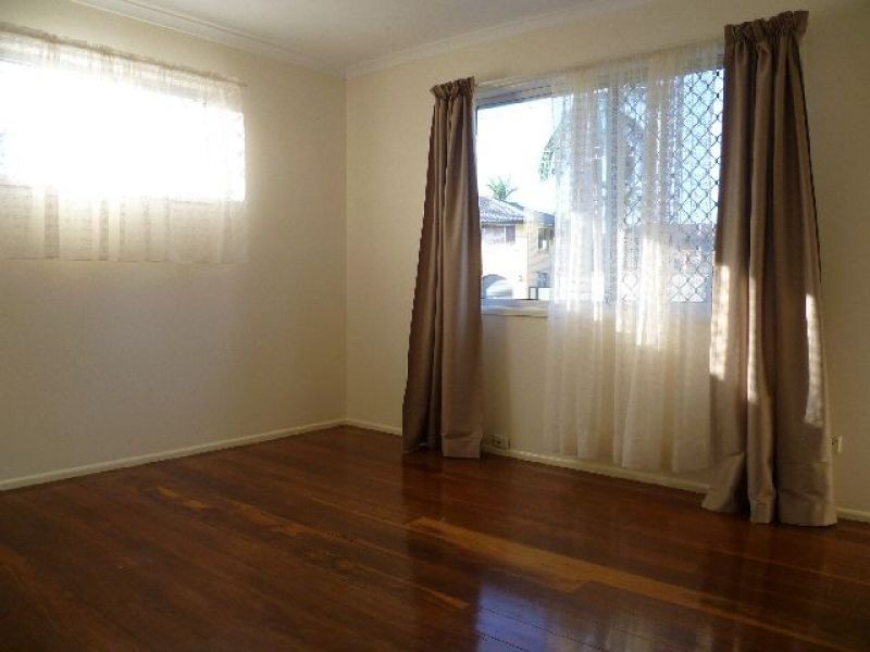 19 A Pine Street, Woodridge QLD 4114
