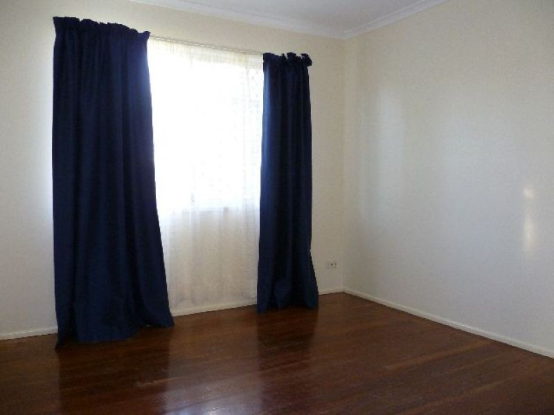 19 A Pine Street, Woodridge QLD 4114