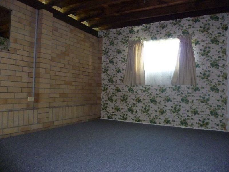 19 B Pine Street, Woodridge QLD 4114