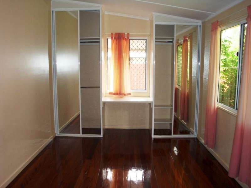 28 University Road, Mitchelton QLD 4053