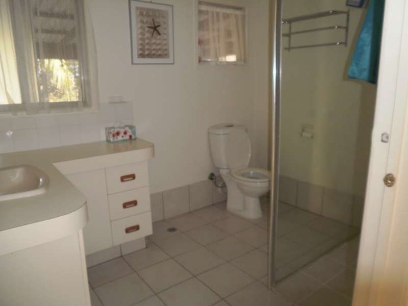 108 Bamboo Avenue, Benowa QLD 4217