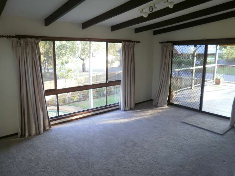 108 Bamboo Avenue, Benowa QLD 4217