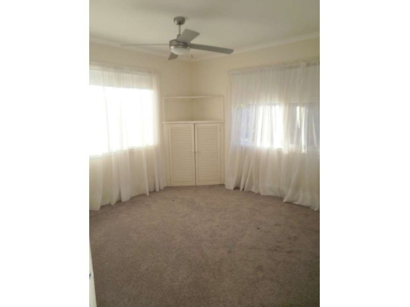 108 Bamboo Avenue, Benowa QLD 4217