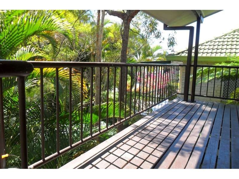 108 Bamboo Avenue, Benowa QLD 4217