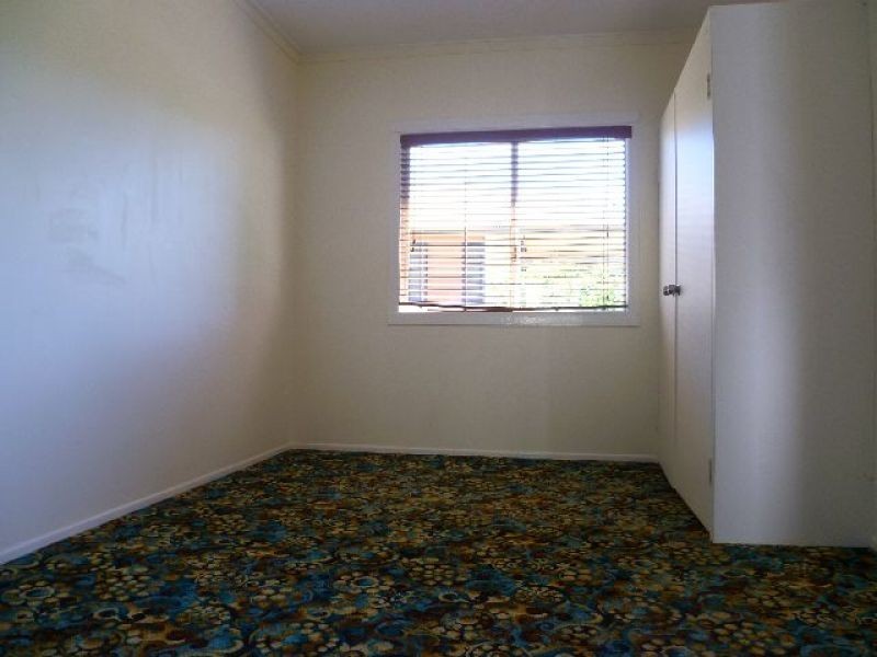 699 Esplanade, Lota QLD 4179