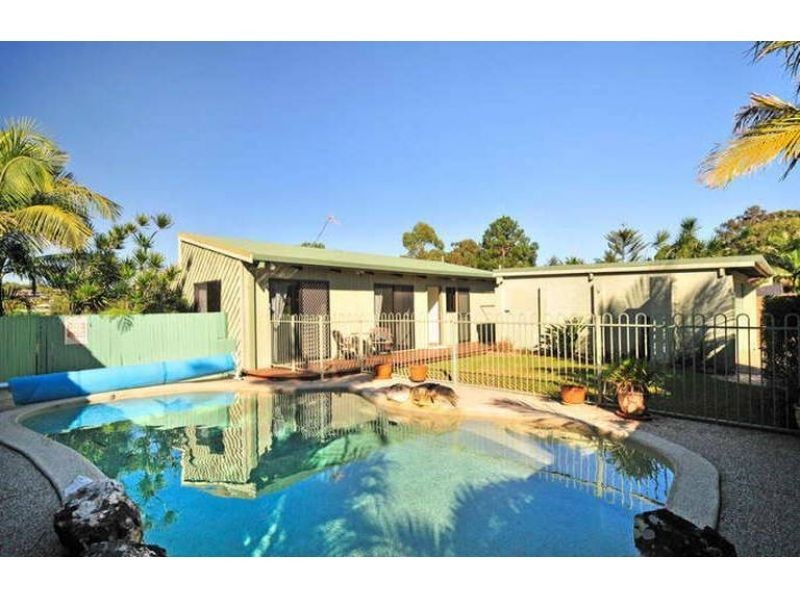 27 Bob Barnard Drive, Tugun QLD 4224