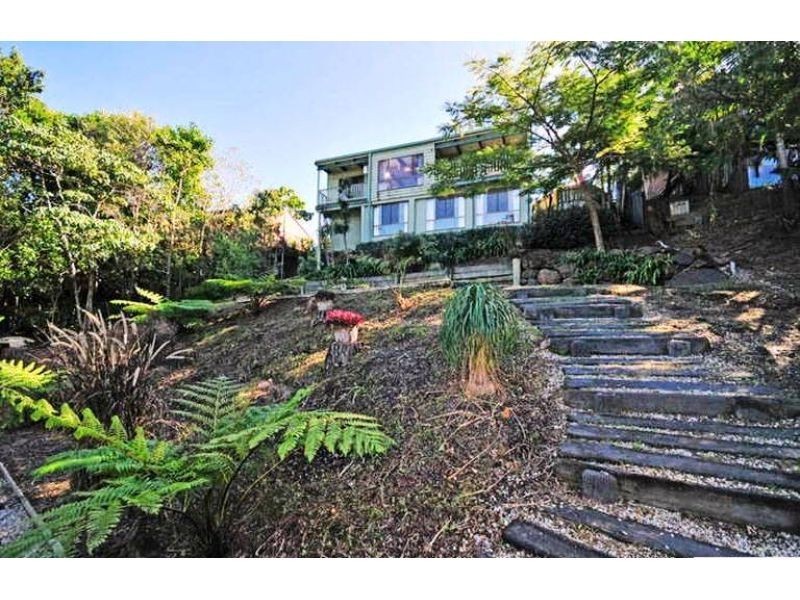 27 Bob Barnard Drive, Tugun QLD 4224