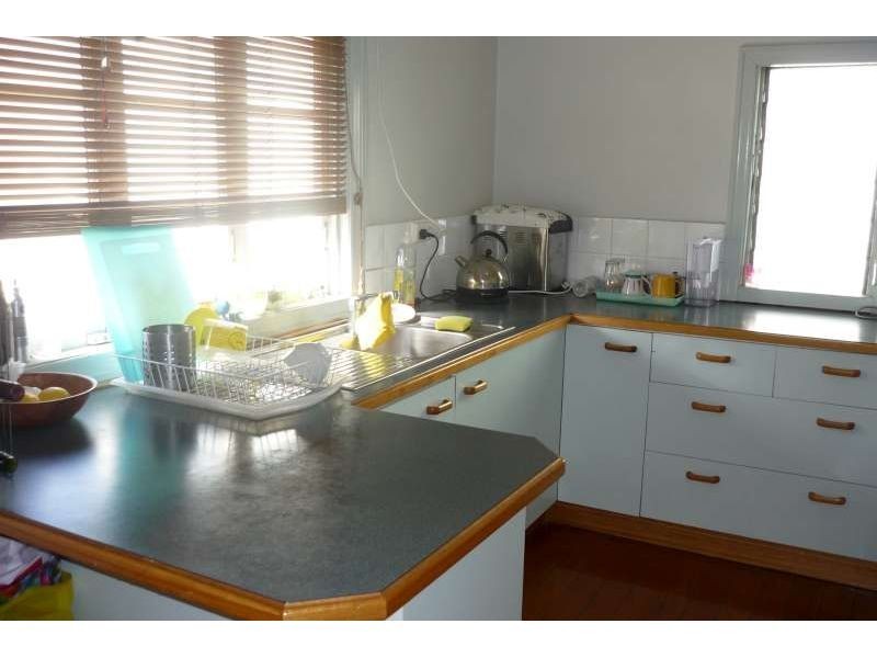 13a Adina Street, Norman Park QLD 4170