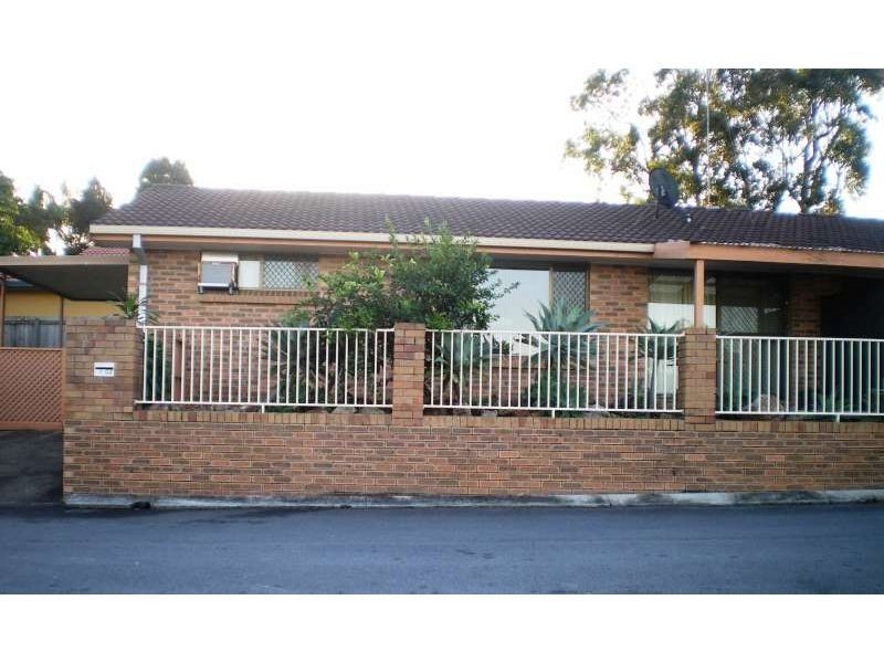 2/62 Blake Street, Southport QLD 4215