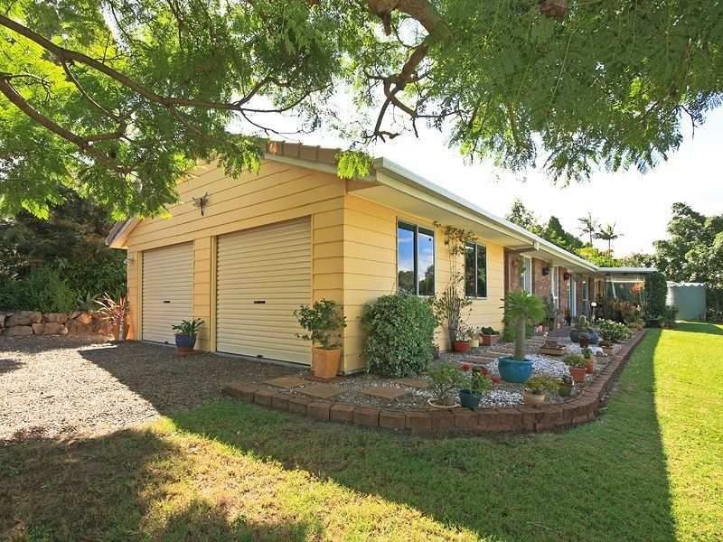 46 Hillside Crescent, Edens Landing QLD 4207