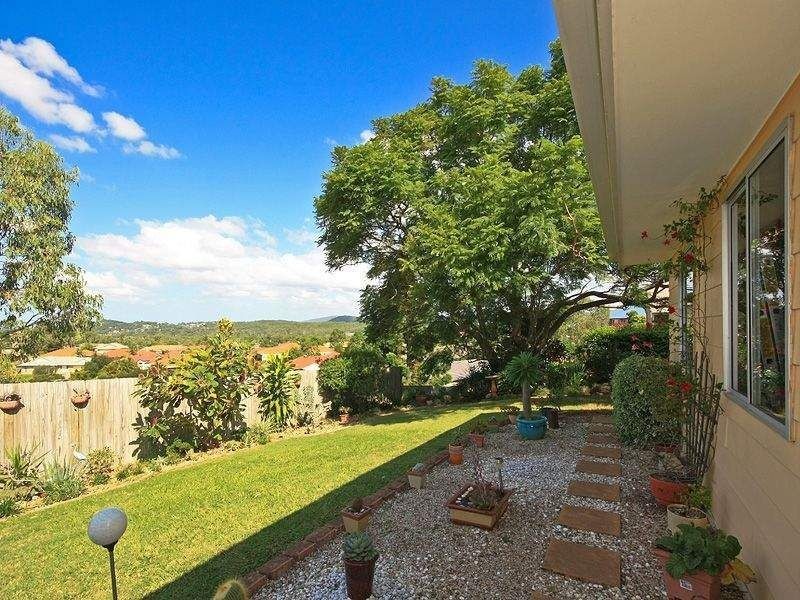 46 Hillside Crescent, Edens Landing QLD 4207
